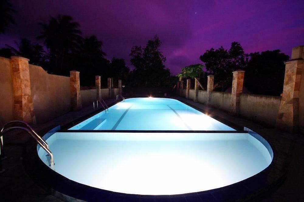Lavendish Beach Resort อูนาวาตูนา ภายนอก รูปภาพ