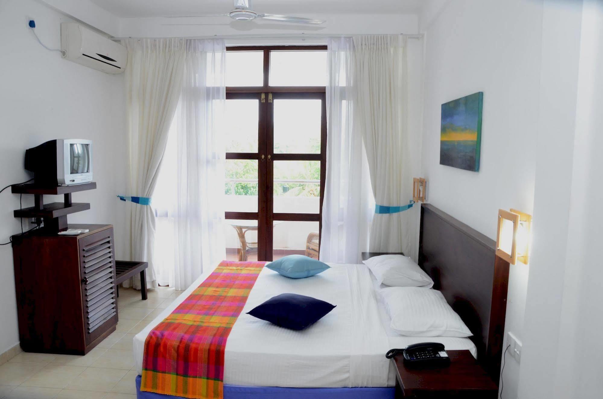 Lavendish Beach Resort อูนาวาตูนา ภายนอก รูปภาพ